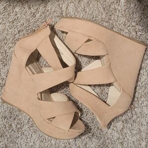 Chinese Laundry Wedges